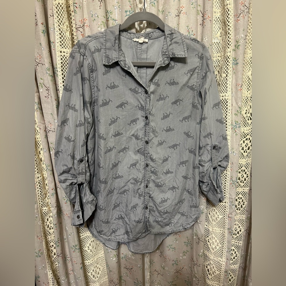 Anthropologie Jane & Delancey Button Front Cheetah Blouse Gray Size Medium